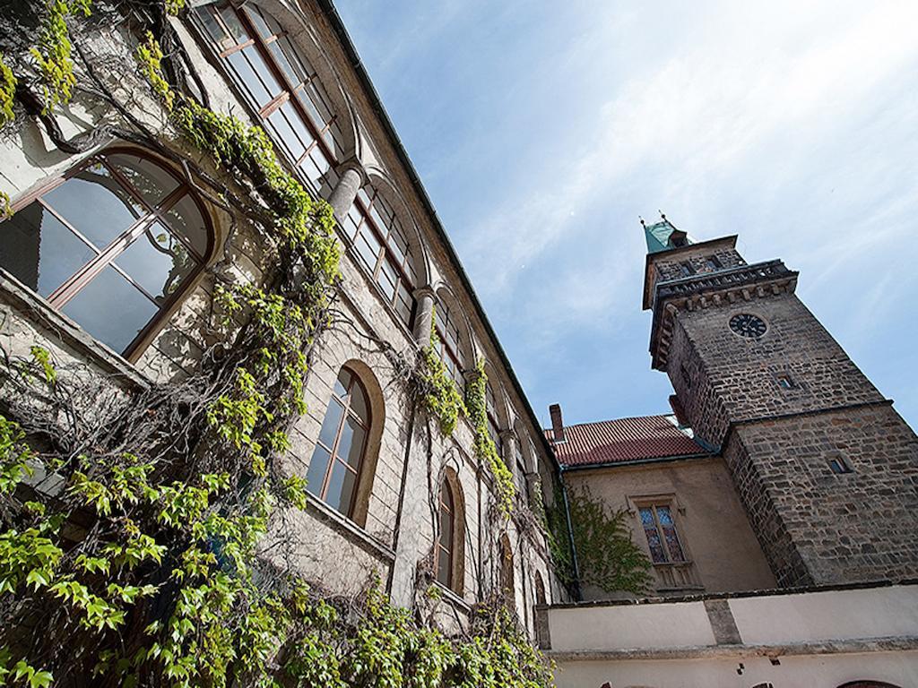 Ea Zamecky Hotel Hruba Skala Exterior photo