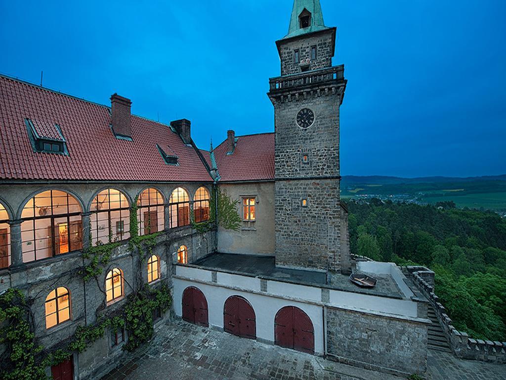 Ea Zamecky Hotel Hruba Skala Exterior photo